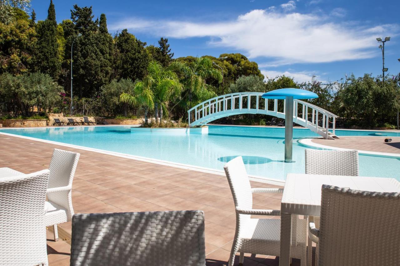 Villaggio Marinella Direttamente Sul Mare Isola Di Capo Rizzuto ภายนอก รูปภาพ