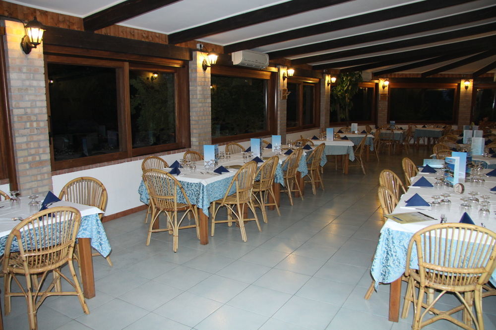 Villaggio Marinella Direttamente Sul Mare Isola Di Capo Rizzuto ภายนอก รูปภาพ